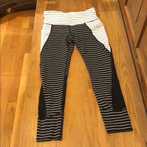 Athleta stash pocket 7/8 tights